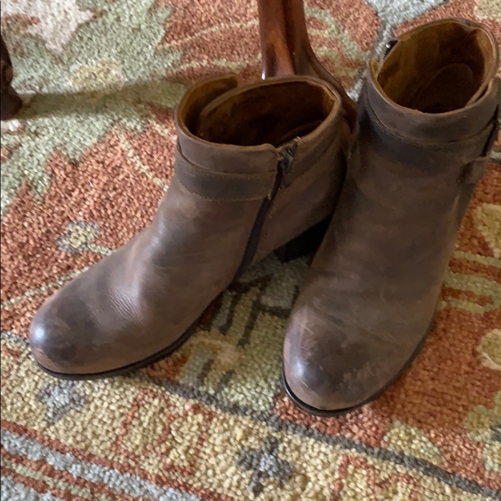 boc leather boots 9.5